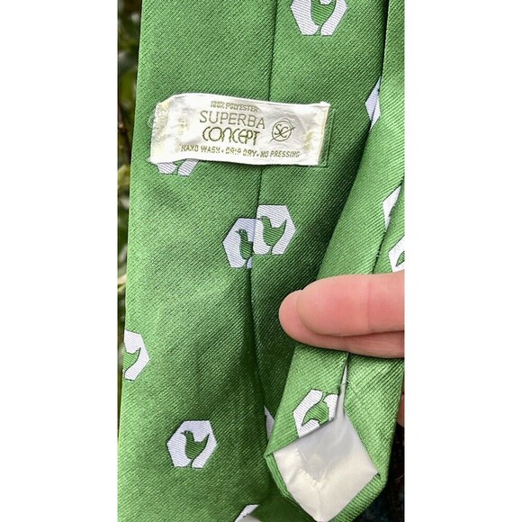 Men’s Set Of 3 Novelty Ties Bright Colors Butterflies Fish Chickens - Picture 12 of 16